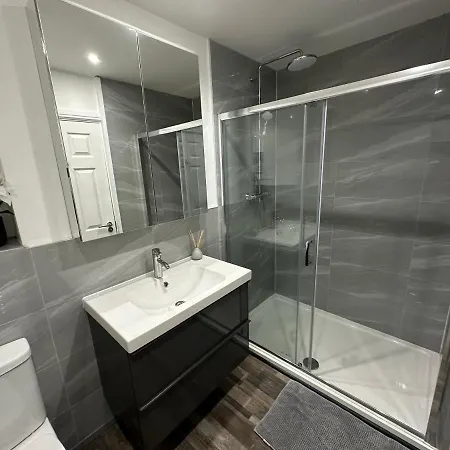 Stylish Leeds Apartment *