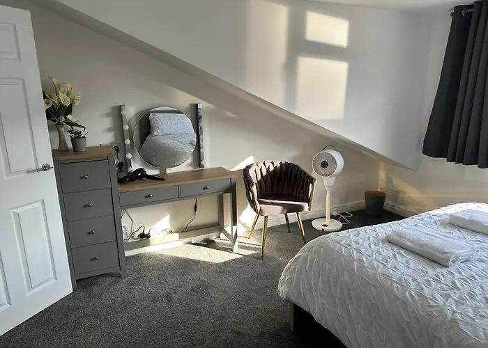 Stylish * Leeds (West Yorkshire)